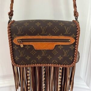 VBB Louis Vuitton Tan Brown Crossbody Bag with Fringe
